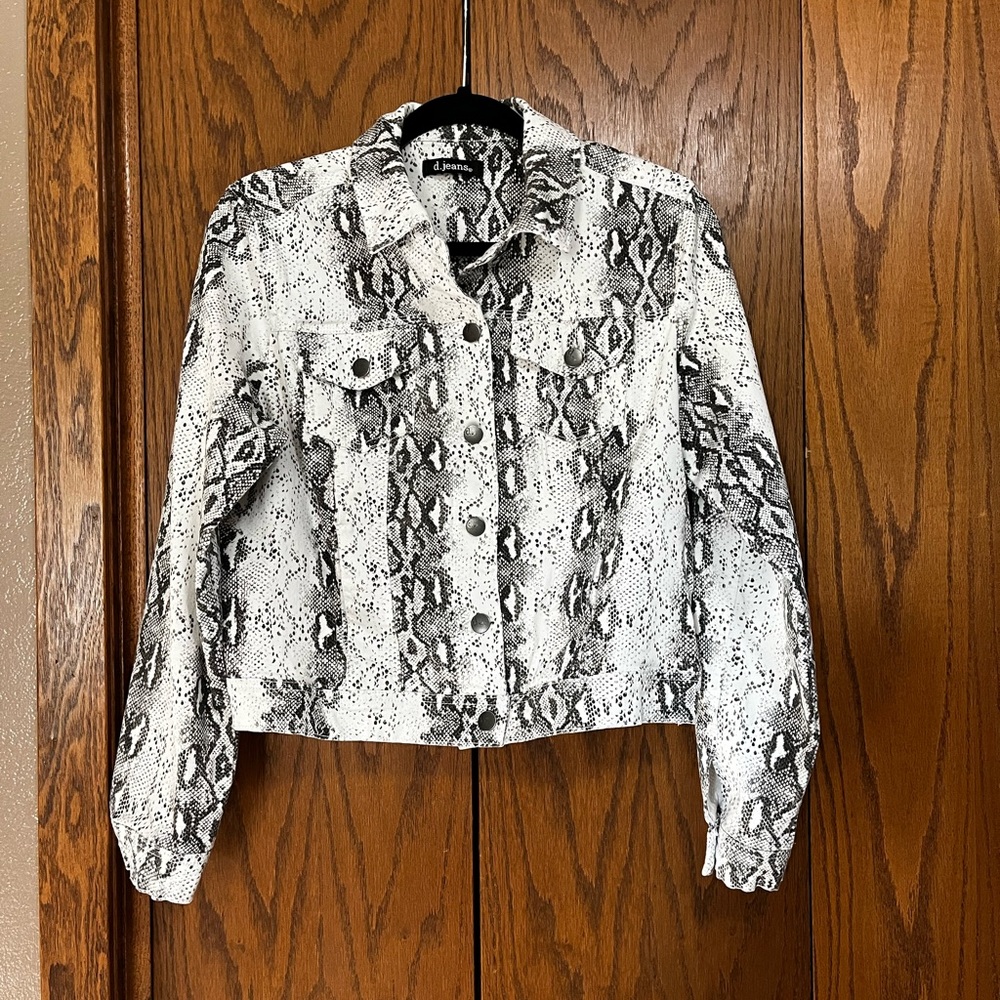 d. jeans Black and White Snake Print Jean Jacket